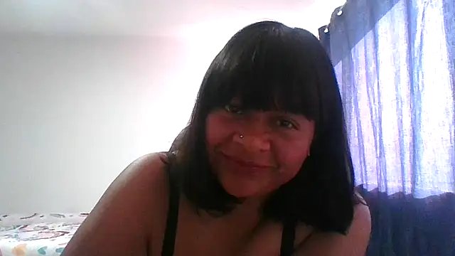 adri89-g online show from December 15, 2025, 2:21 pm