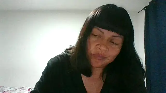 adri89-g online show from February 11, 2026, 3:22 am