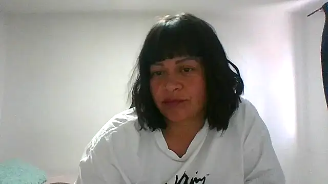 adri89-g online show from February 21, 2026, 9:27 pm