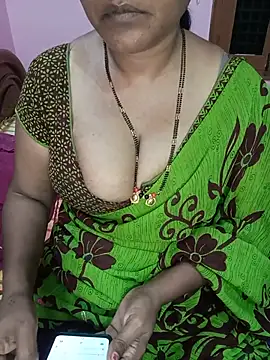 Snapshot of KannadaTamilTeluguBeauty chatting on June 19, 2026, 3:16 pm KannadaTamilTeluguBeauty online show from June 19, 2026, 3:16 pm
