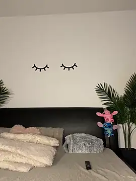 Snapshot of Andrestarr chatting on October 10, 2025, 7:13 pm Andrestarr online show from October 10, 2025, 7:13 pm