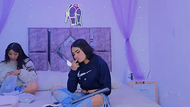 danilu and eva21 online show from October 16, 2025, 8:21 pm