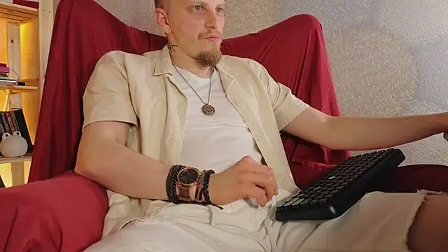 Snapshot of Vincent_Hardman chatting on September 25, 2025, 8:45 pm Vincent Hardman online show from September 25, 2025, 8:45 pm