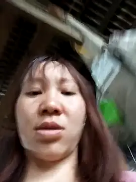 bonnie-00 online show from March 4, 2026, 4:51 am