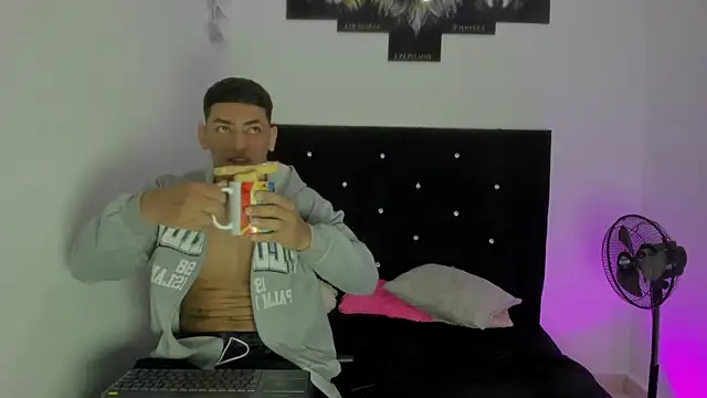 maykel and mike online show from November 27, 2025, 9:44 am