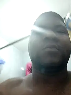 Snapshot of Elsuave28 chatting on September 12, 2025, 3:39 am Elsuave28 online show from September 12, 2025, 3:39 am