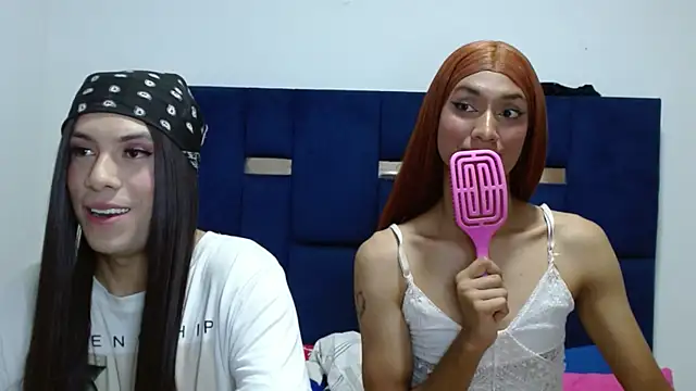 PinkLuna LolaBloom online show from May 15, 2026, 11:23 pm