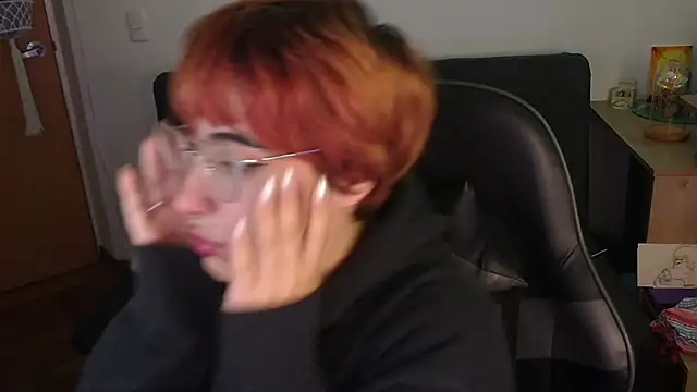 Miacatsito3 online show from January 14, 2026, 7:58 am