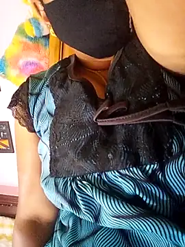 Snapshot of TAMI_KAYAL chatting on November 10, 2025, 8:24 am TAMI KAYAL online show from November 10, 2025, 8:24 am