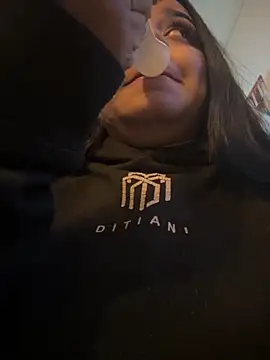 SienaWild online show from December 3, 2025, 2:41 am