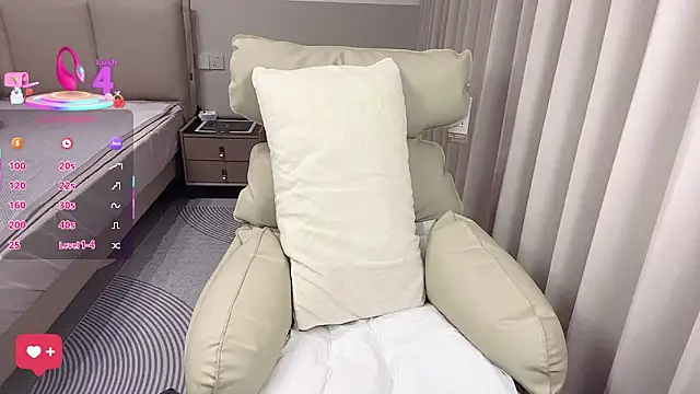 Snapshot of janequeen chatting on November 1, 2025, 12:07 pm janequeen online show from November 1, 2025, 12:07 pm