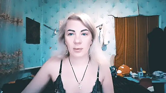 EmmaCat  online show from November 15, 2025, 5:49 am