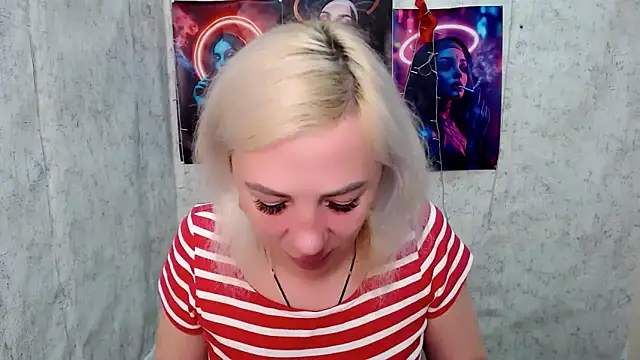 EmmaCat  online show from April 9, 2026, 5:07 am