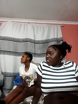 Snapshot of SweetNicky_01 chatting on November 5, 2025, 6:30 pm SweetNicky 01 online show from November 5, 2025, 6:30 pm