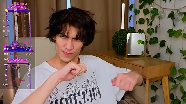 va1ora online show from September 25, 2025, 12:20 pm