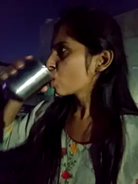 Saloni-Gupta online show from October 25, 2025, 7:19 pm