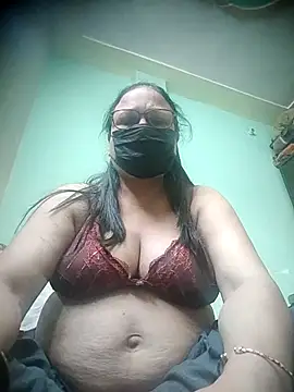 Snapshot of thehotlady chatting on September 24, 2025, 10:18 am thehotlady online show from September 24, 2025, 10:18 am