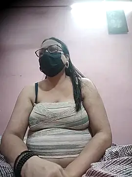 Snapshot of thehotlady chatting on September 27, 2025, 5:12 am thehotlady online show from September 27, 2025, 5:12 am