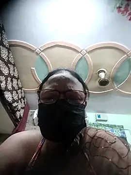 Snapshot of thehotlady chatting on October 3, 2025, 5:37 am thehotlady online show from October 3, 2025, 5:37 am