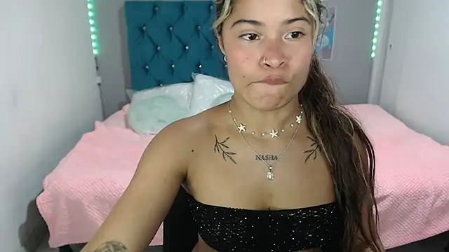 mia sexgirl online show from June 3, 2026, 2:33 pm