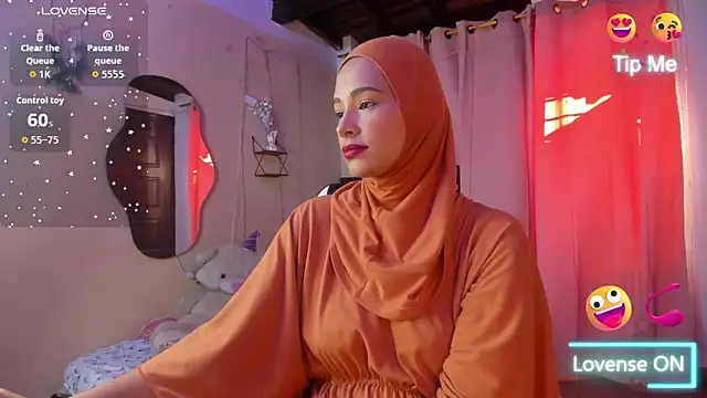 ShanaJamil online show from November 10, 2025, 12:04 pm