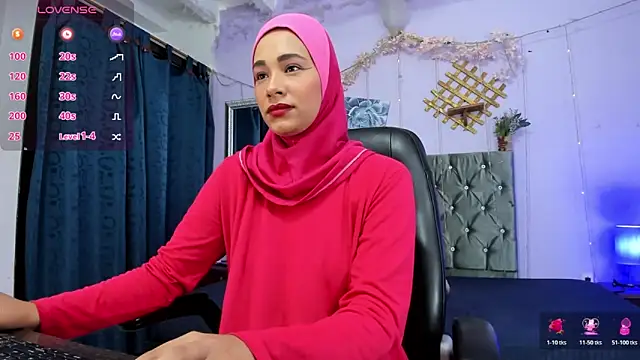 ShanaJamil online show from May 20, 2026, 11:49 am