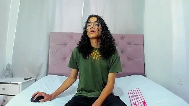 EthanBlackwoodd online show from February 27, 2026, 7:58 pm