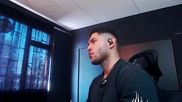 Snapshot of RichardMilleer chatting on February 11, 2026, 1:38 pm RichardMilleer online show from February 11, 2026, 1:38 pm