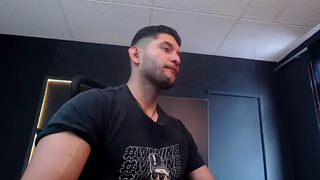 Snapshot of RichardMilleer chatting on February 12, 2026, 2:23 pm RichardMilleer online show from February 12, 2026, 2:23 pm