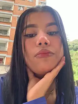 Snapshot of MayaScott11 chatting on November 5, 2025, 7:03 pm MayaScott11 online show from November 5, 2025, 7:03 pm