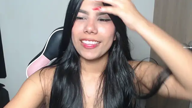 MayaScott11 online show from February 19, 2026, 8:05 pm