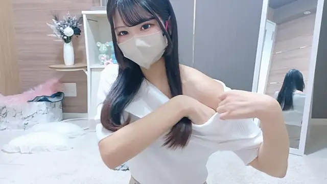 Snapshot of Ruru-shuv chatting on September 27, 2025, 9:14 am Ruru-shuv online show from September 27, 2025, 9:14 am