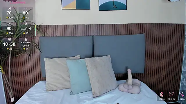 Snapshot of EmillyHarper_ chatting on September 24, 2025, 3:43 am EmillyHarper online show from September 24, 2025, 3:43 am