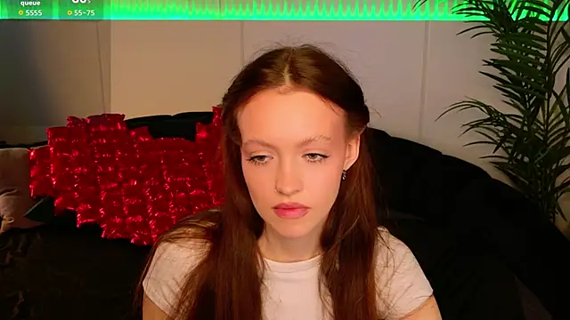 Snapshot of SallyPinkman chatting on February 12, 2026, 9:04 am SallyPinkman online show from February 12, 2026, 9:04 am