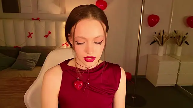 Snapshot of SallyPinkman chatting on February 14, 2026, 9:06 am SallyPinkman online show from February 14, 2026, 9:06 am