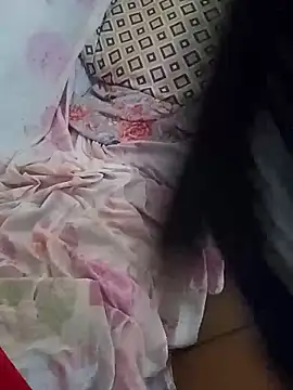 Snapshot of Cachorrinha2025 chatting on December 21, 2025, 2:57 pm Cachorrinha2025 online show from December 21, 2025, 2:57 pm