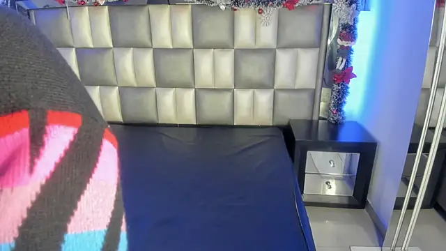 abbiecollins js online show from December 20, 2025, 4:19 am