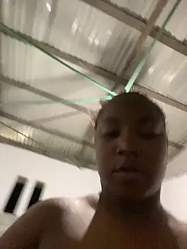 Snapshot of Karol_sexy23 chatting on February 25, 2026, 12:20 am Karol sexy23 online show from February 25, 2026, 12:20 am