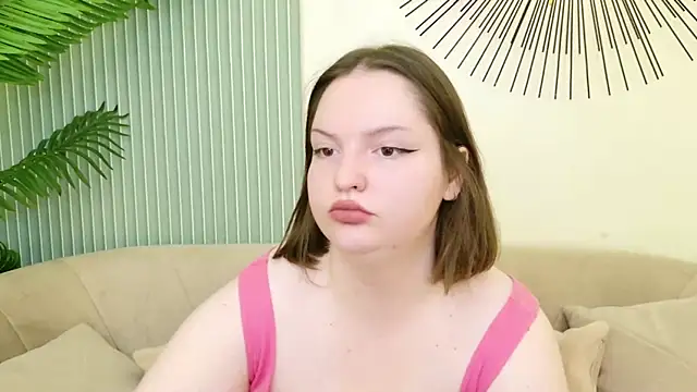 Snapshot of Vanessa_Rise chatting on September 26, 2025, 8:46 pm Vanessa Rise online show from September 26, 2025, 8:46 pm