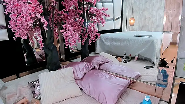 CleoDemon online show from April 19, 2026, 5:40 am