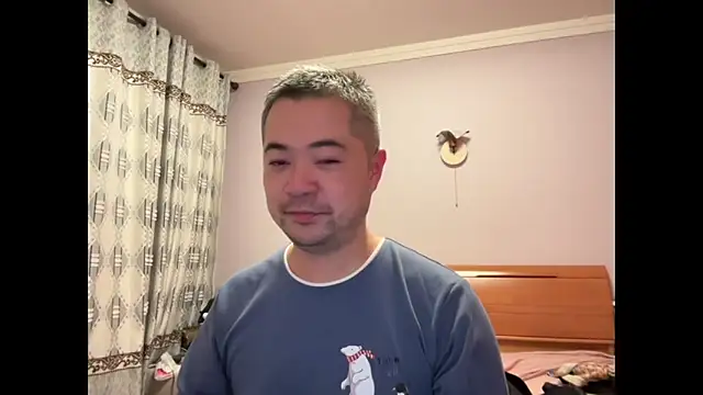 Snapshot of Mr_Dog chatting on October 18, 2025, 4:41 pm Mr Dog online show from October 18, 2025, 4:41 pm