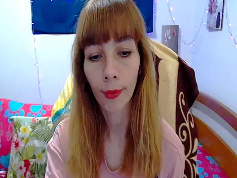 Snapshot of seraphinewhite chatting on February 15, 2026, 9:11 pm seraphinewhite online show from February 15, 2026, 9:11 pm