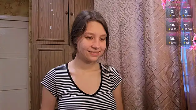 QutieDaSweet online show from December 2, 2025, 9:25 am