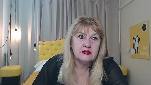 EmmaEllison online show from March 1, 2026, 7:21 am