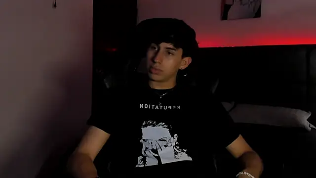 Snapshot of Aaron_Spencer13 chatting on October 3, 2025, 6:27 pm Aaron Spencer13 online show from October 3, 2025, 6:27 pm