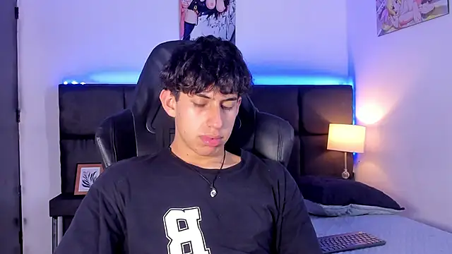 Snapshot of Aaron_Spencer13 chatting on October 7, 2025, 6:16 pm Aaron Spencer13 online show from October 7, 2025, 6:16 pm