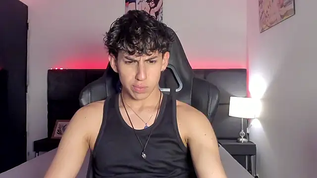 Snapshot of Aaron_Spencer13 chatting on October 9, 2025, 7:23 pm Aaron Spencer13 online show from October 9, 2025, 7:23 pm