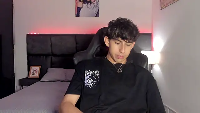 Snapshot of Aaron_Spencer13 chatting on October 10, 2025, 7:13 pm Aaron Spencer13 online show from October 10, 2025, 7:13 pm