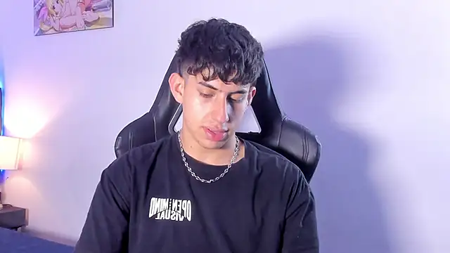 Snapshot of Aaron_Spencer13 chatting on October 20, 2025, 6:41 pm Aaron Spencer13 online show from October 20, 2025, 6:41 pm