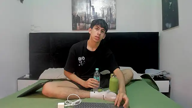 Snapshot of Aaron_Spencer13 chatting on November 7, 2025, 7:03 pm Aaron Spencer13 online show from November 7, 2025, 7:03 pm